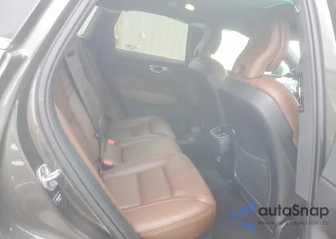 2019 Volvo Xc60 T5 Inscription z USA, uszkodzony, nr VIN LYV102RLXKB331784